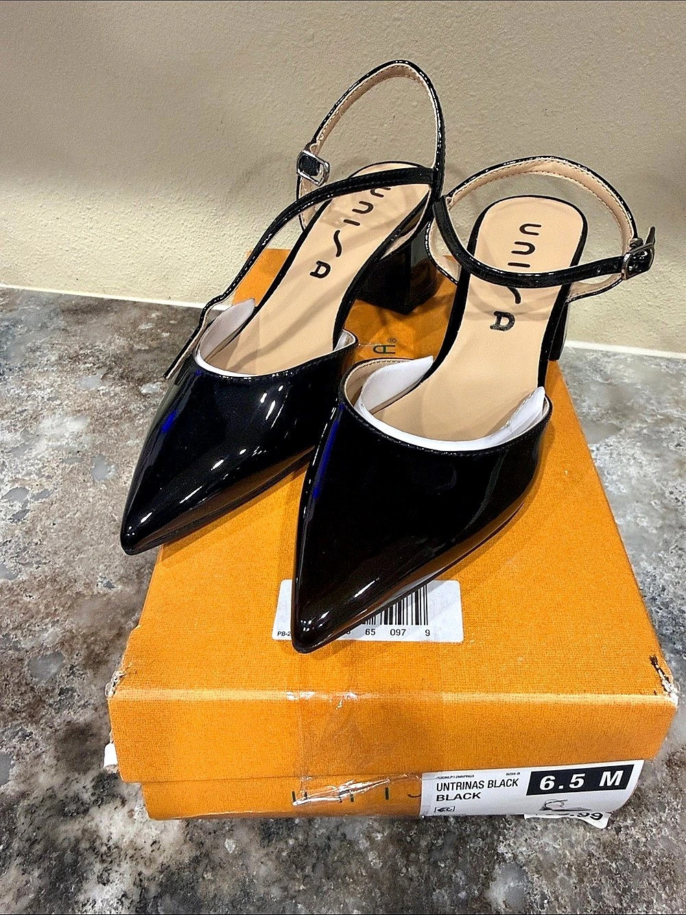 Unisa Pointed Toe Ankle Strap Heels in Black US 6.5 NWT